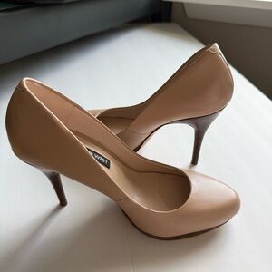 Nine West Kristal Beige Leather Platform Pumps Almond Toe Size 7.5M Office Chic